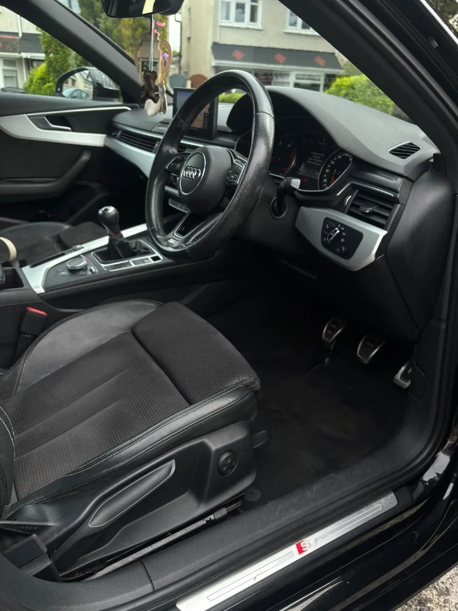 Audi A4 2016 - Image 1