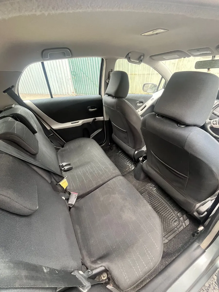 Toyota Yaris 2009 - Image 1