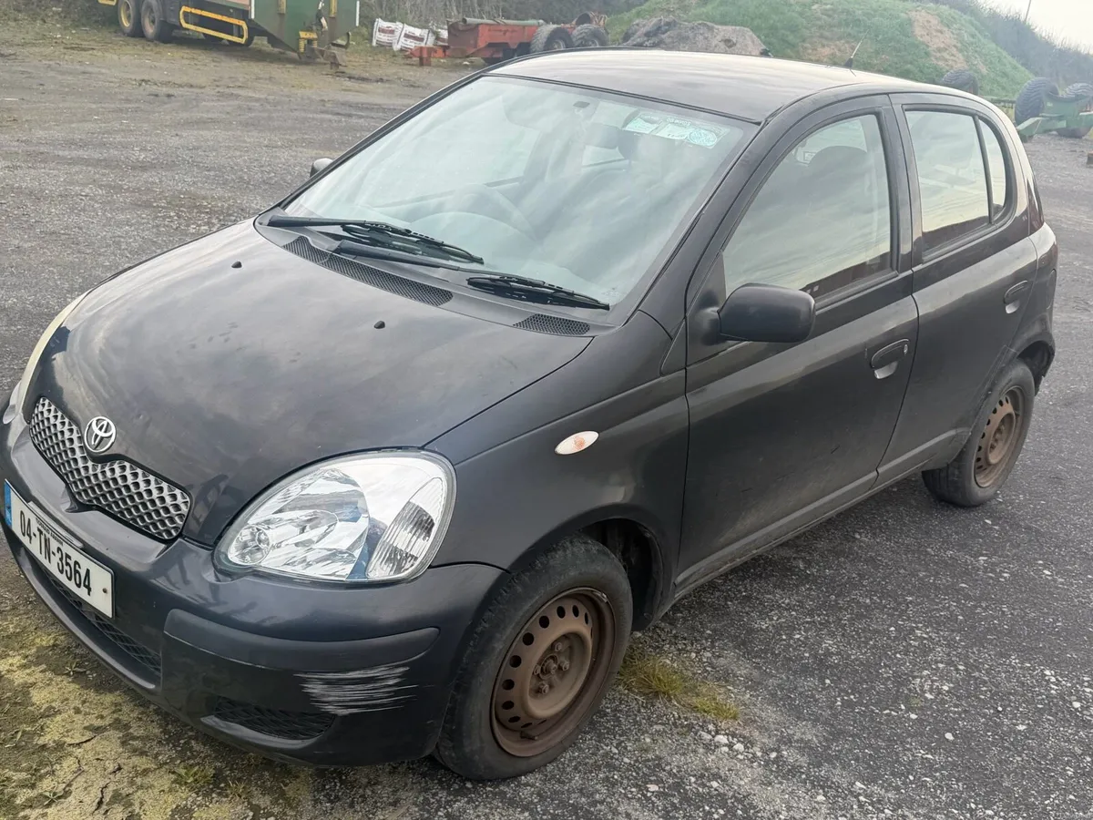 Toyota Yaris 2004 - Image 2