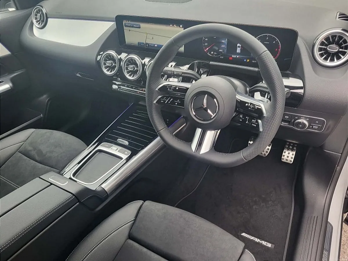 Mercedes-Benz GLA GLA200d AMG LINE PLUS AUTO *(SPE - Image 2