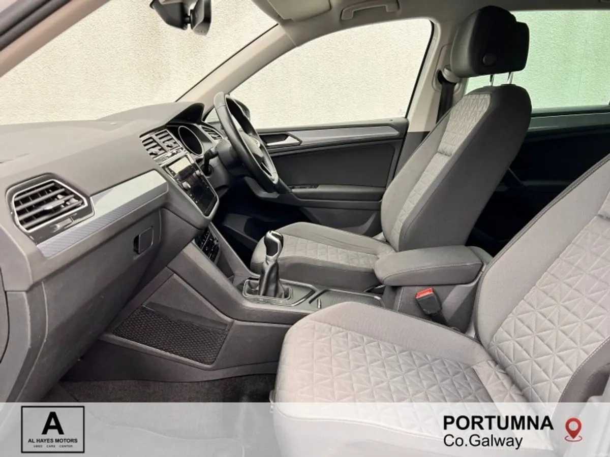 Volkswagen Tiguan *sold sold*LIFE 2.0TDI 122BHP*NC - Image 4