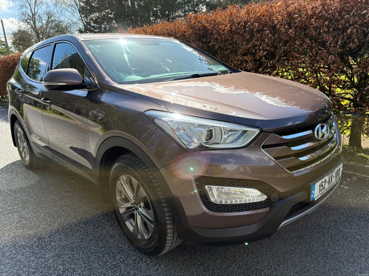 Hyundai Santa Fe 2015 - Image 2