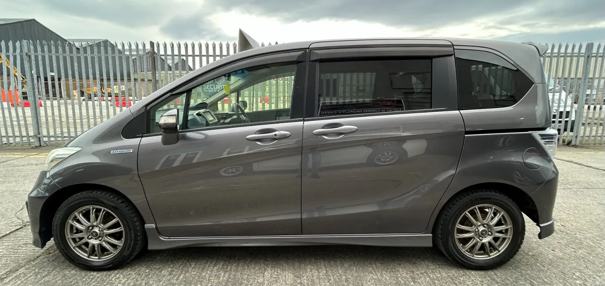 2013 Honda Freed | 6 Seater - Image 4