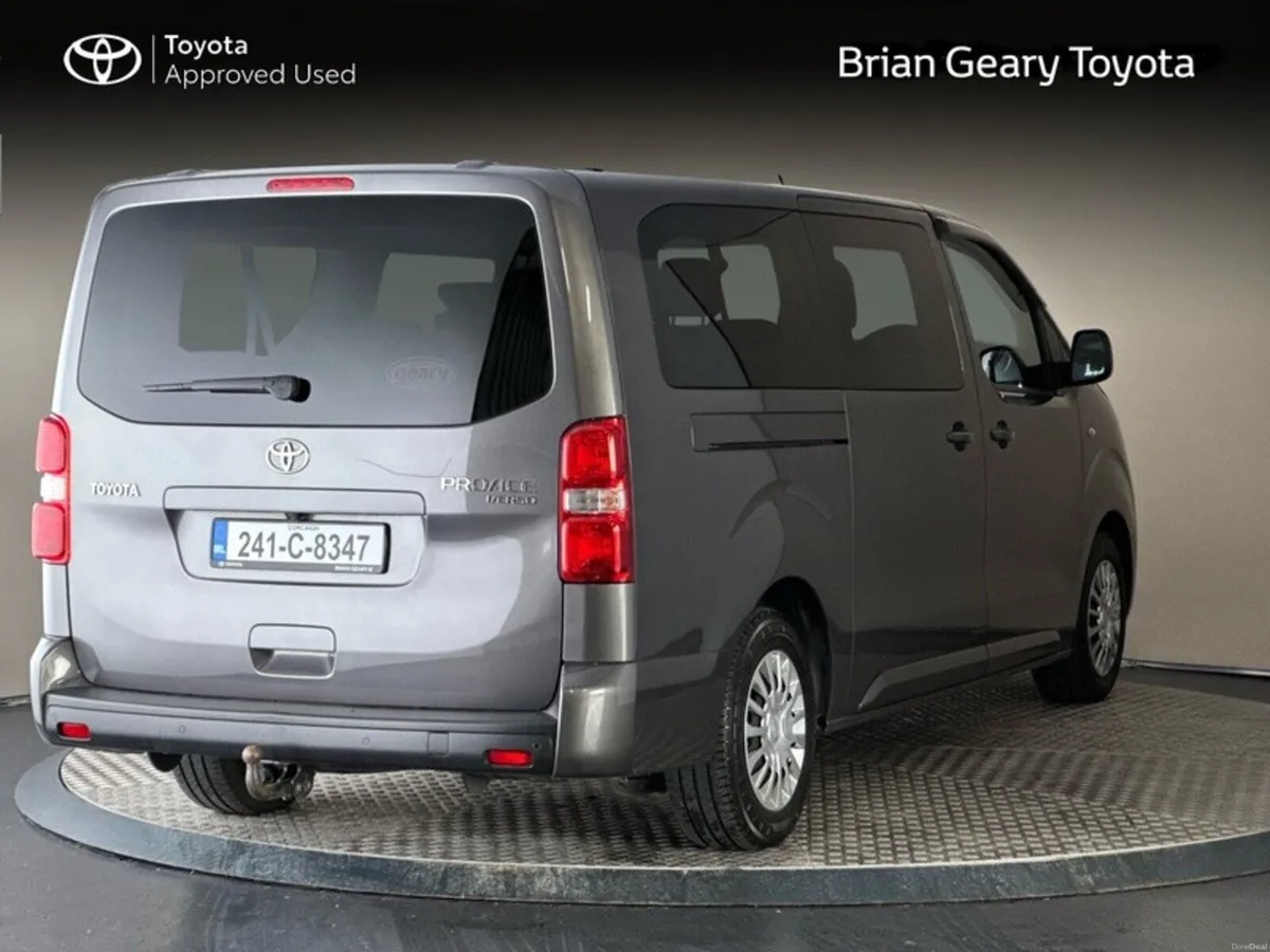 Toyota Proace PROACE VERSO SHUTTLE LWB - Image 2
