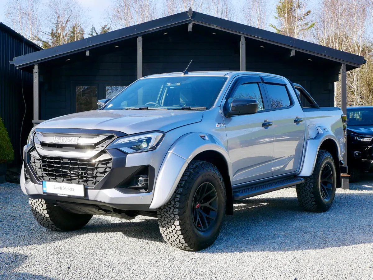 2025 Isuzu D-Max Arctic Trucks AT35 - Image 3
