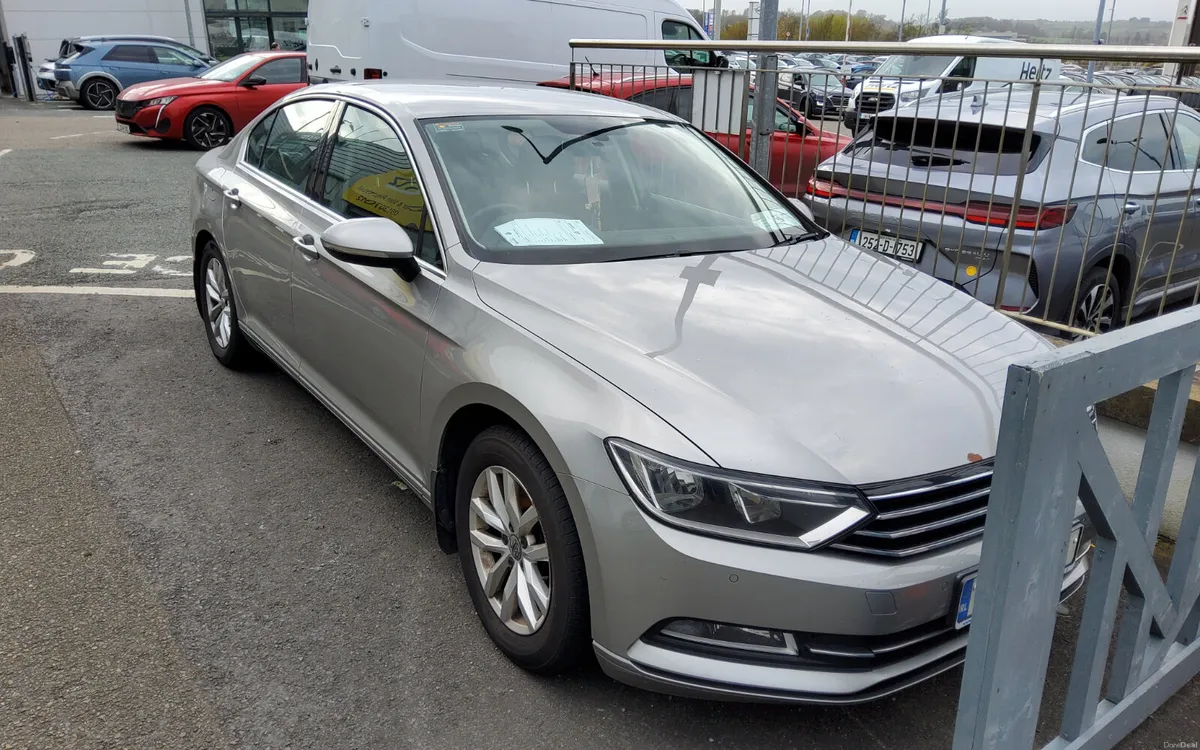 Volkswagen Passat 2015 - Image 1