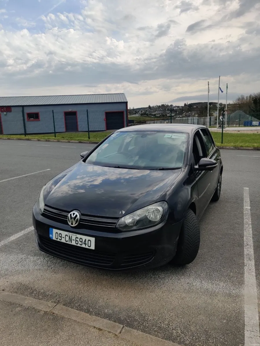 Volkswagen Golf 2009 - Image 2