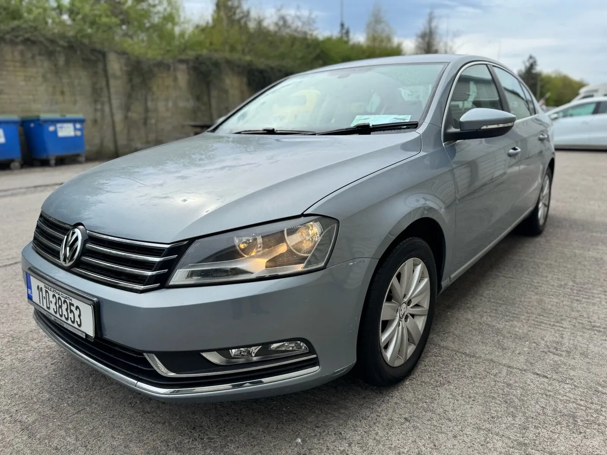 2011 VW Passat Petrol - Image 3