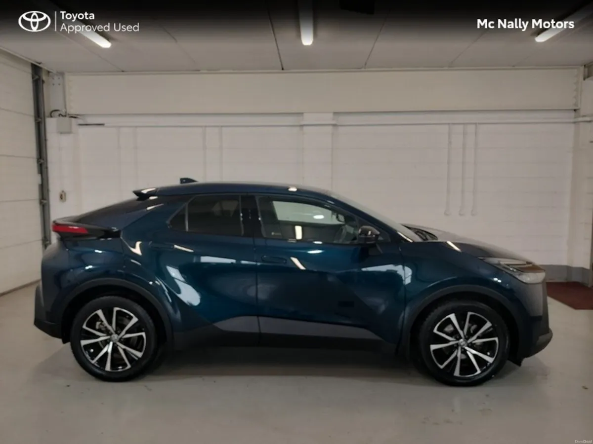 Toyota C-HR HYBRID SPORT - Image 4