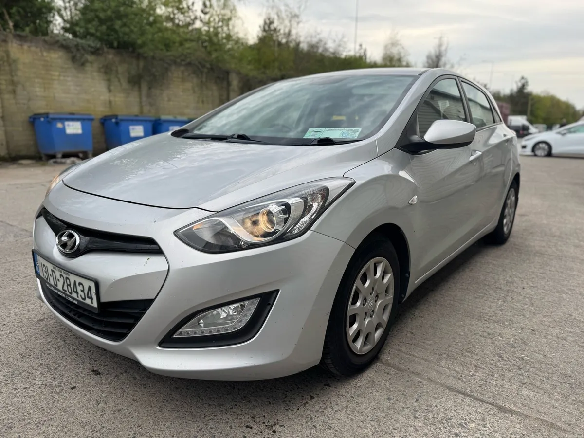 2013 Hyundai i30 - Image 2