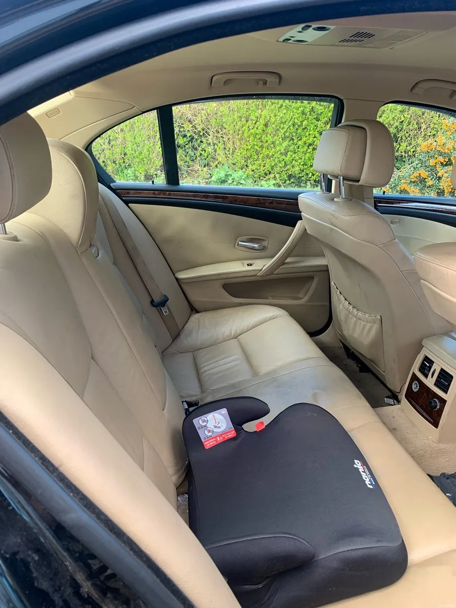 Black BMW 250 - Image 4