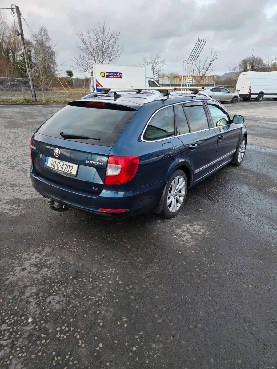 Skoda superb estate - Image 4
