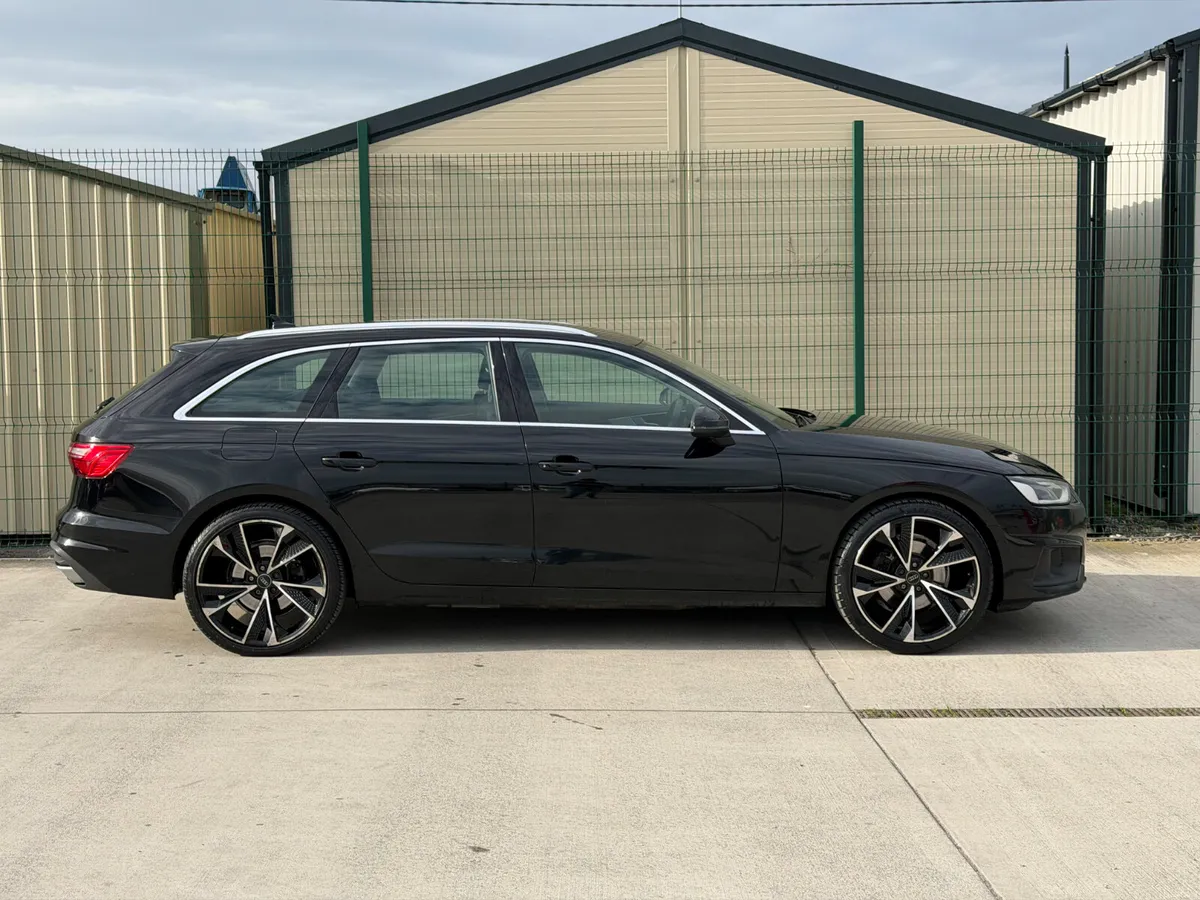 Audi A4 2020 Automatic - Image 2