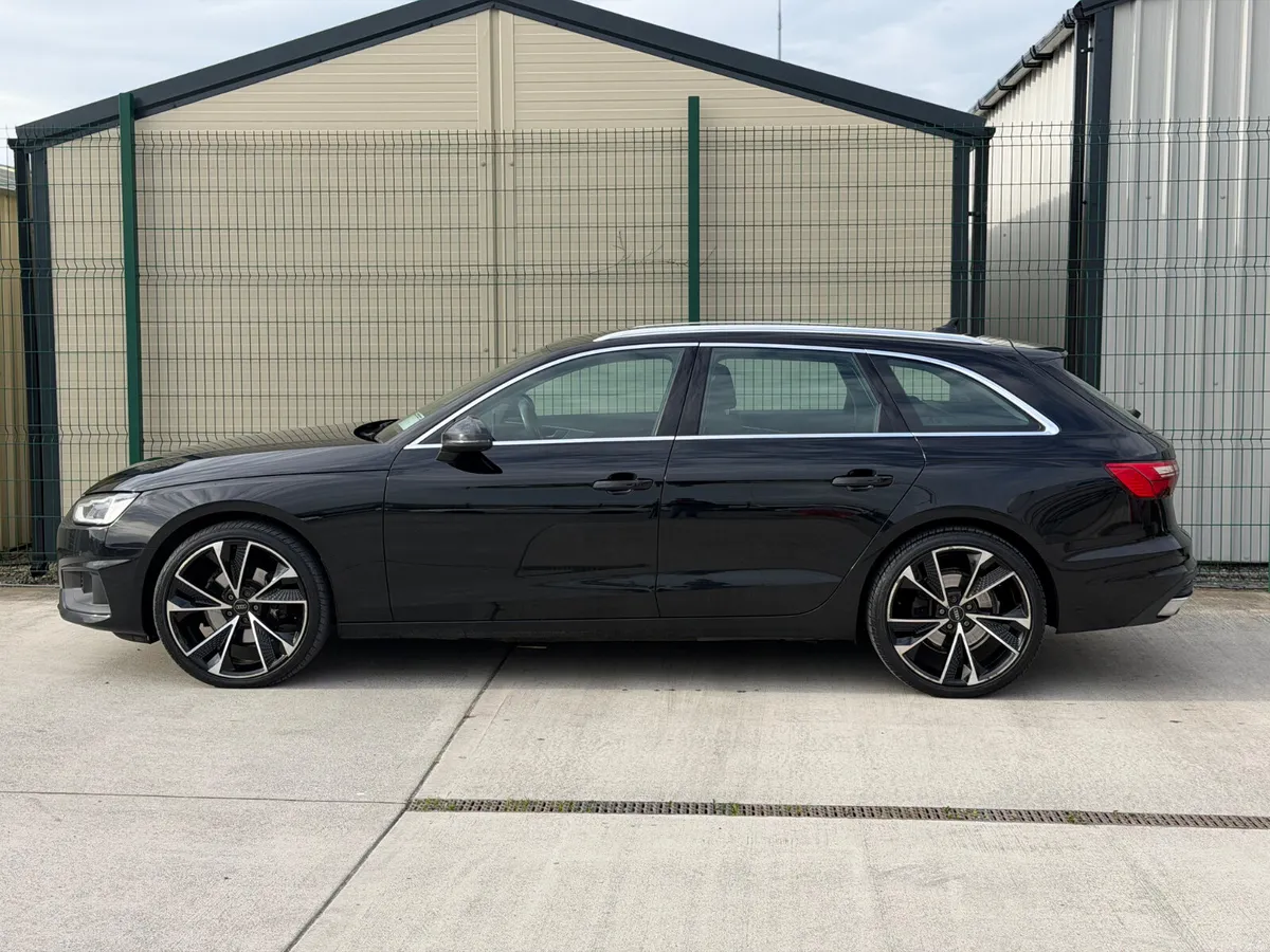 Audi A4 2020 Automatic - Image 3