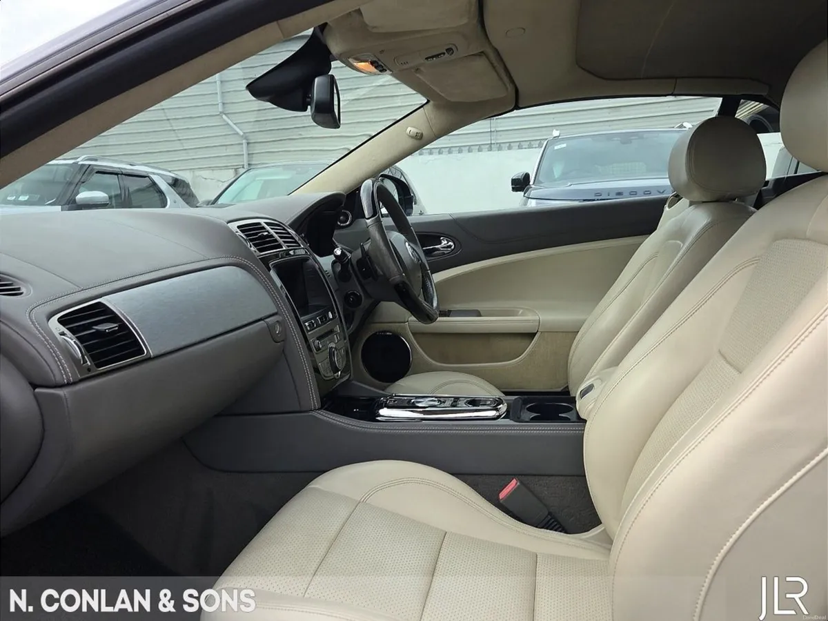 Jaguar XK 5.0 V8 PORTFOLIO COVERTIBLE *MAIN JAGUAR - Image 3