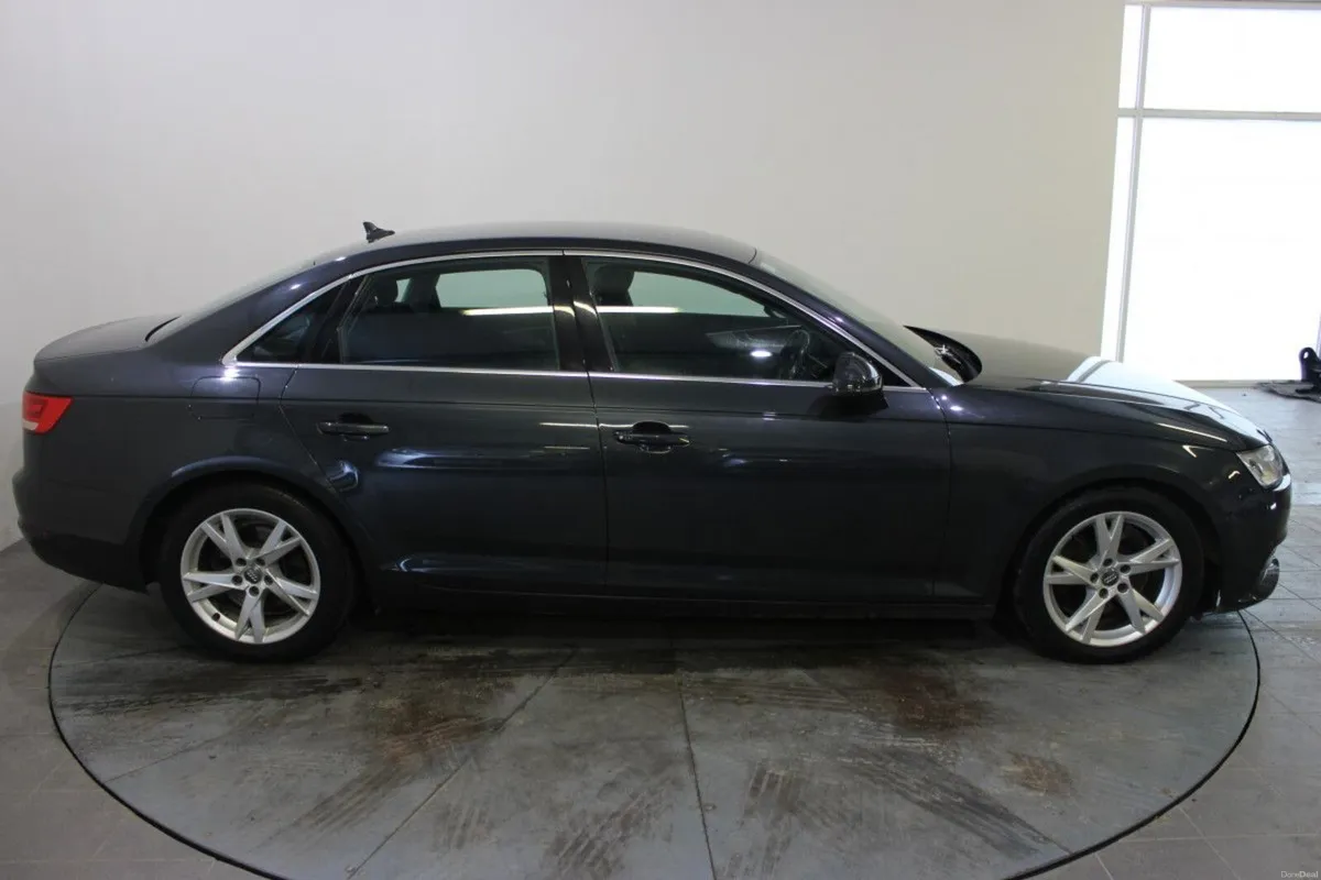 Audi A4 2.0TDI 150HP SE Ultra - TENDER 5 - Image 3