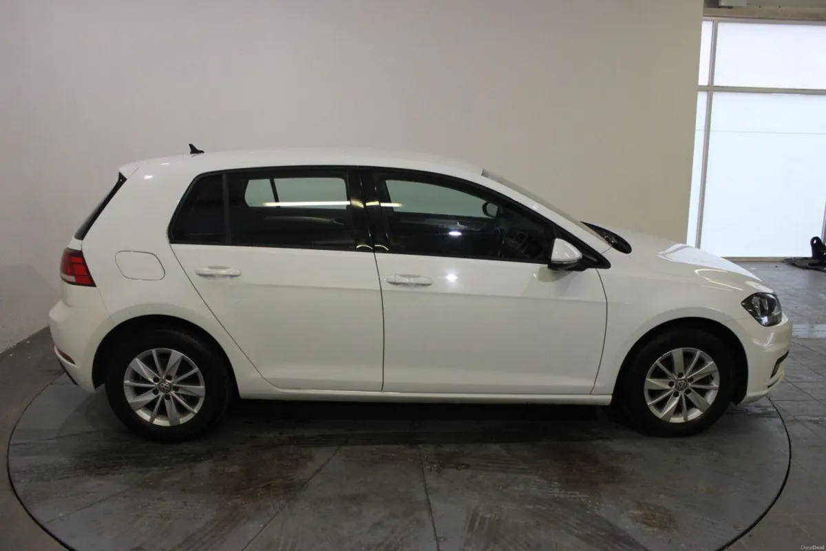 Volkswagen Golf 1.6 TDI 5DR 90HP Trendline - TENDE - Image 2