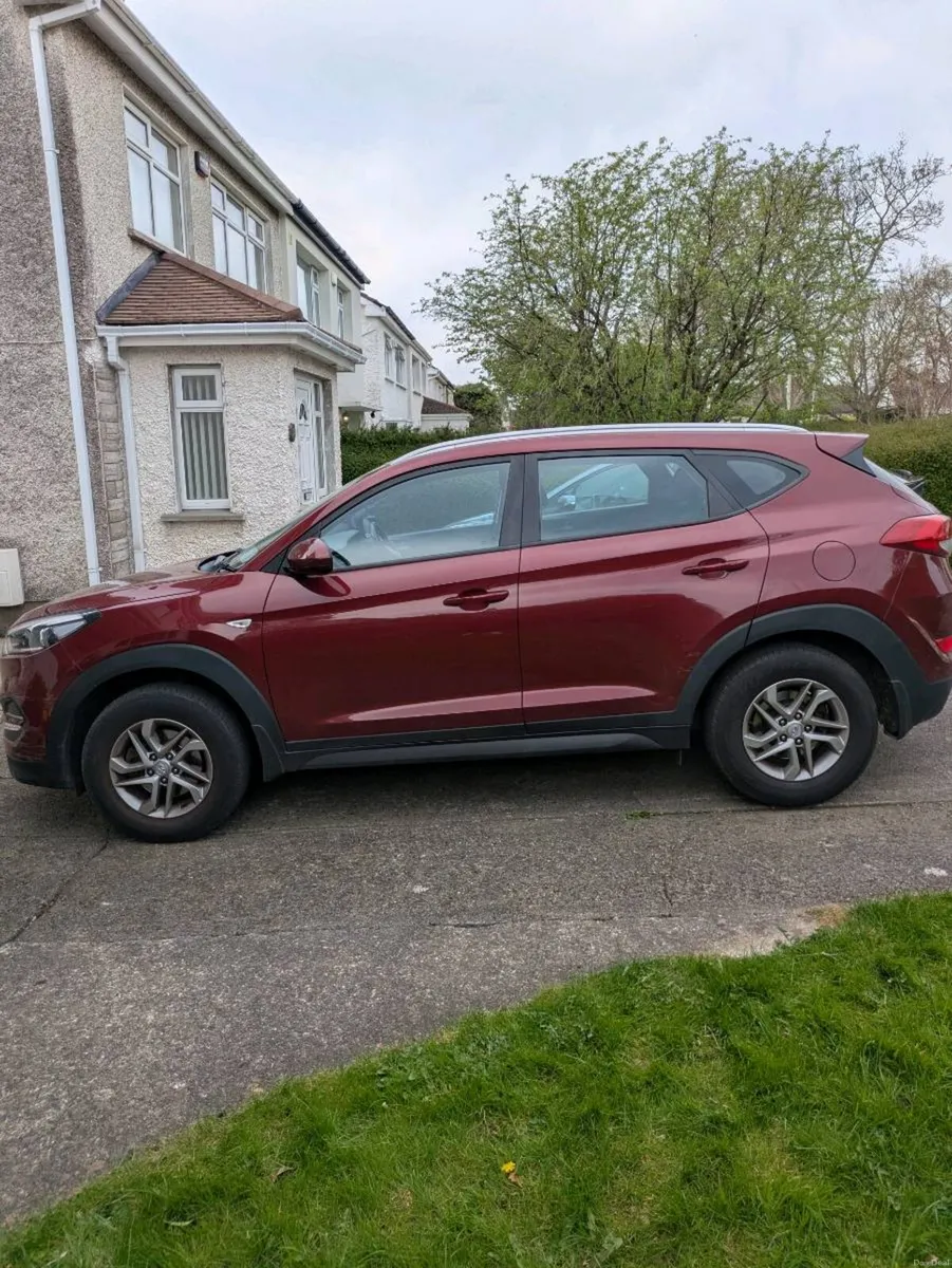 Hyundai Tucson 2016 SUV - Image 4