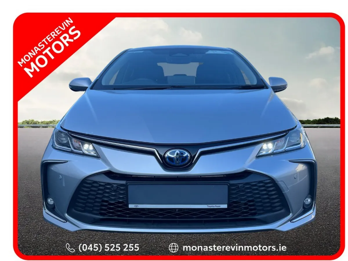 Toyota Corolla LUNA SPORT SALOON 4DR - Image 4