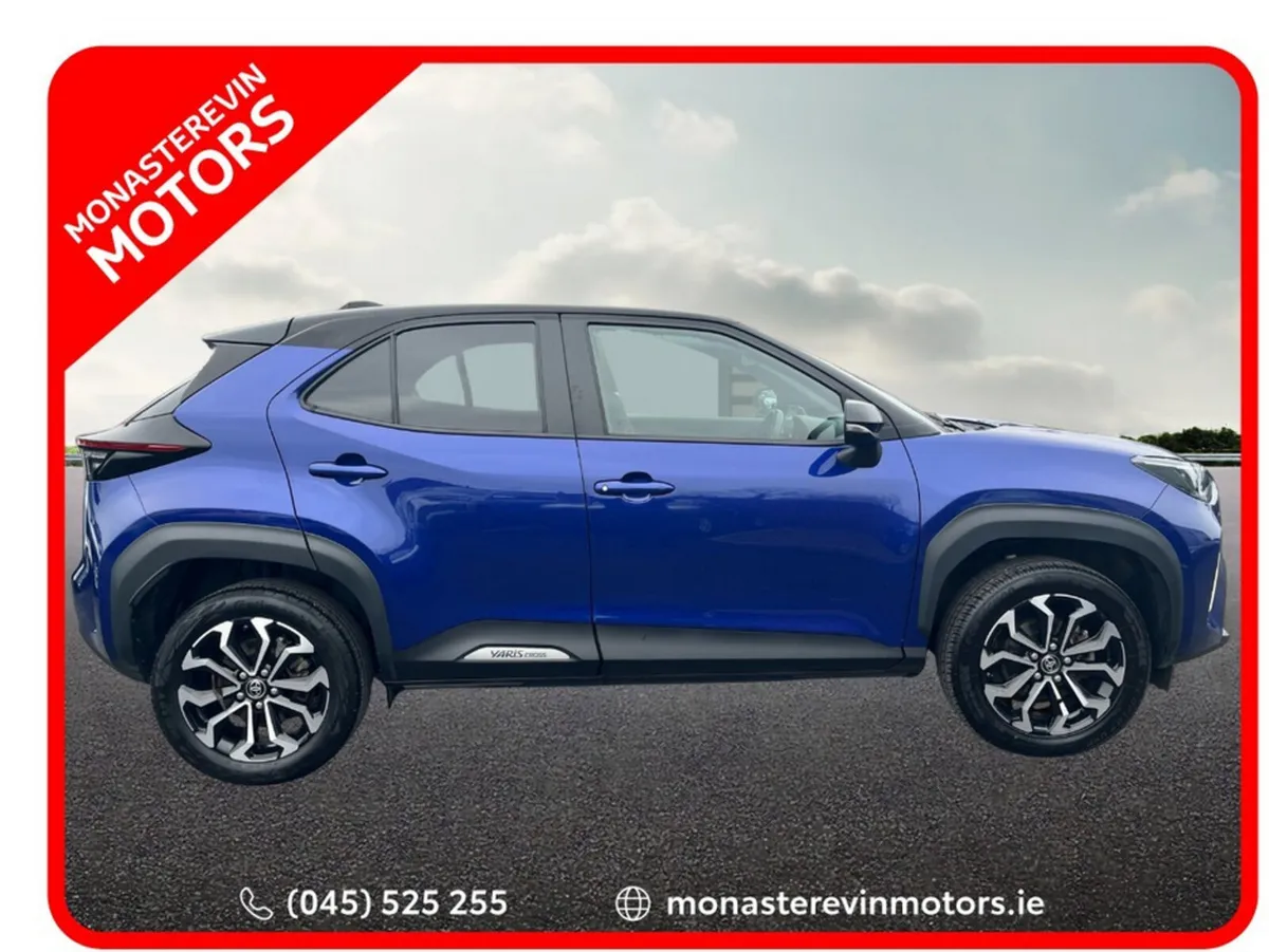 Toyota Yaris Cross CR CROSS LUNA SPORT 4DR AUTO - Image 3