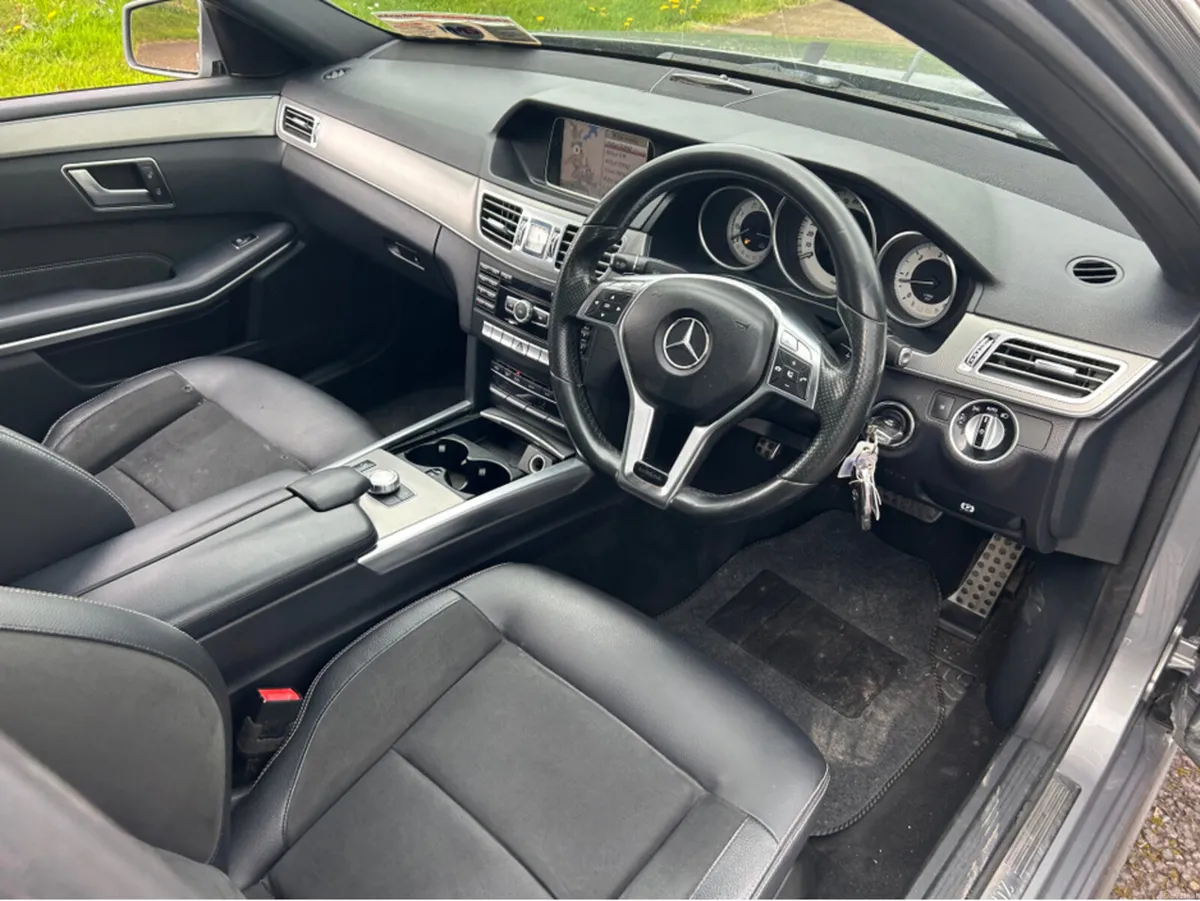 Mercedes-Benz E-Class E300 Hybrid Diesel BLUETEC A - Image 6