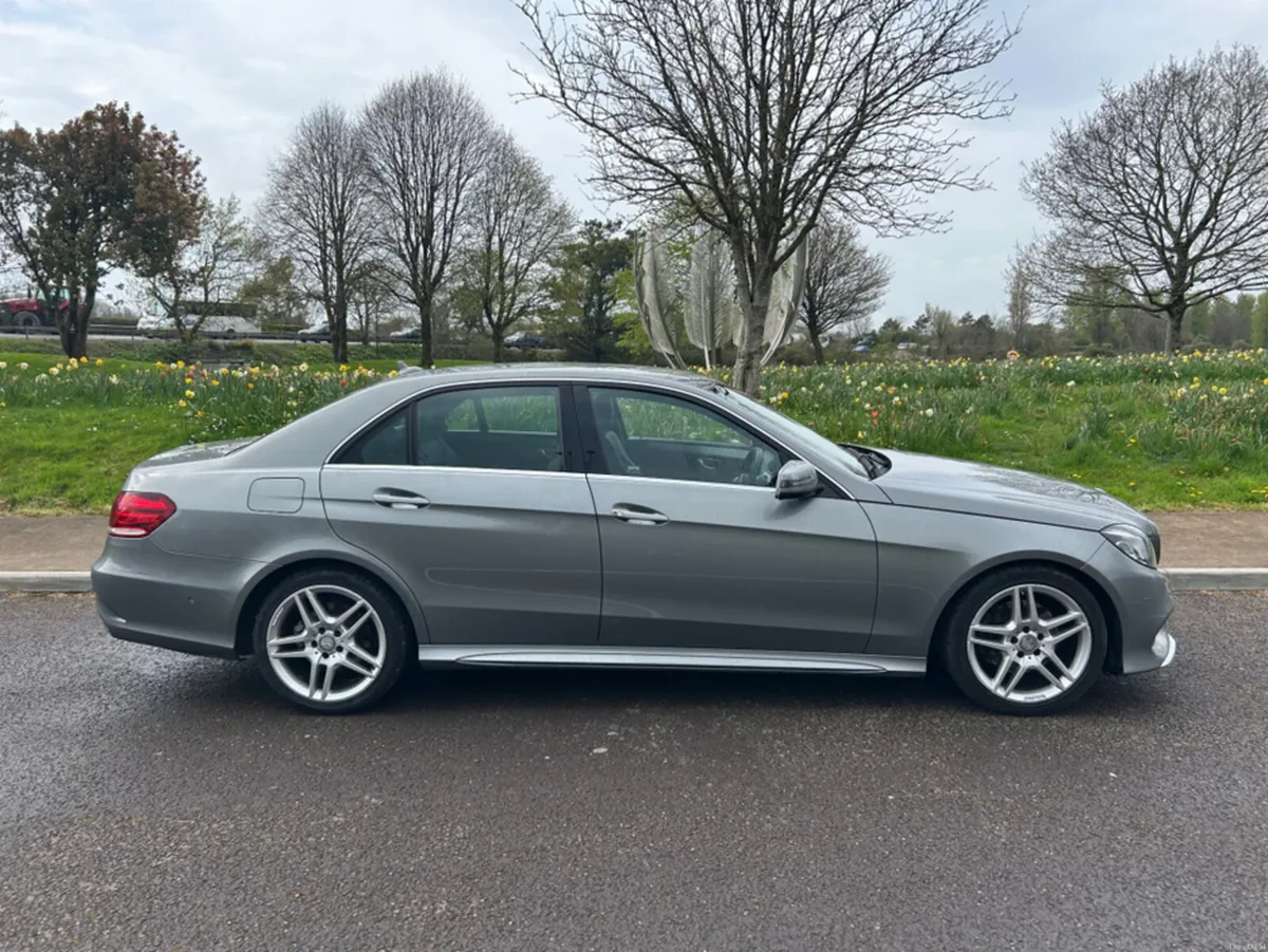 Mercedes-Benz E-Class E300 Hybrid Diesel BLUETEC A - Image 3