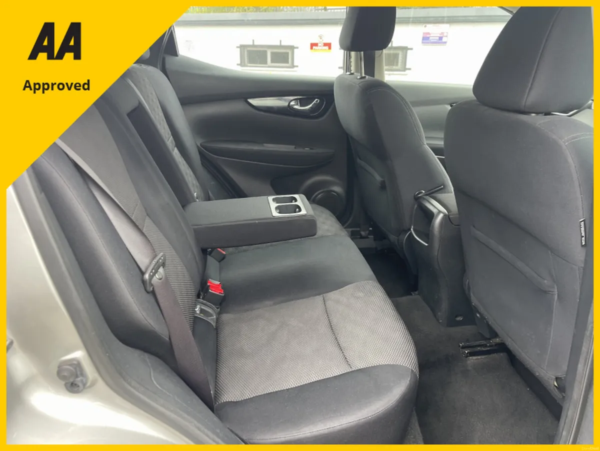 Nissan Qashqai 1.5 DSL LX FREE DELIVERY - Image 4