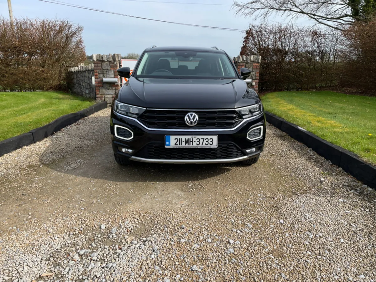 Volkswagen T-Roc 2.0 TDI SPORT 150 BHP DSG - Image 2