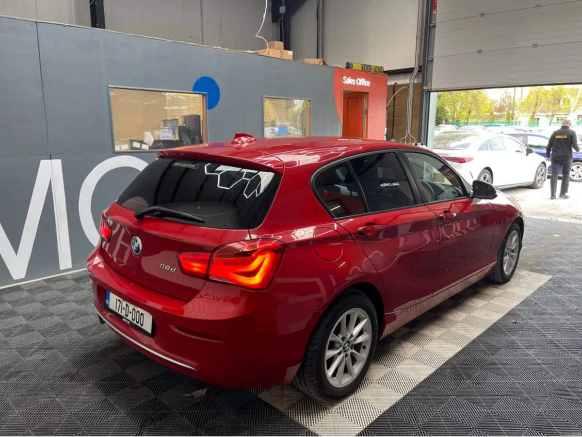 BMW 1-Series 2017 BMW 118D STYLE 2.0 AUTOMATIC / C - Image 2