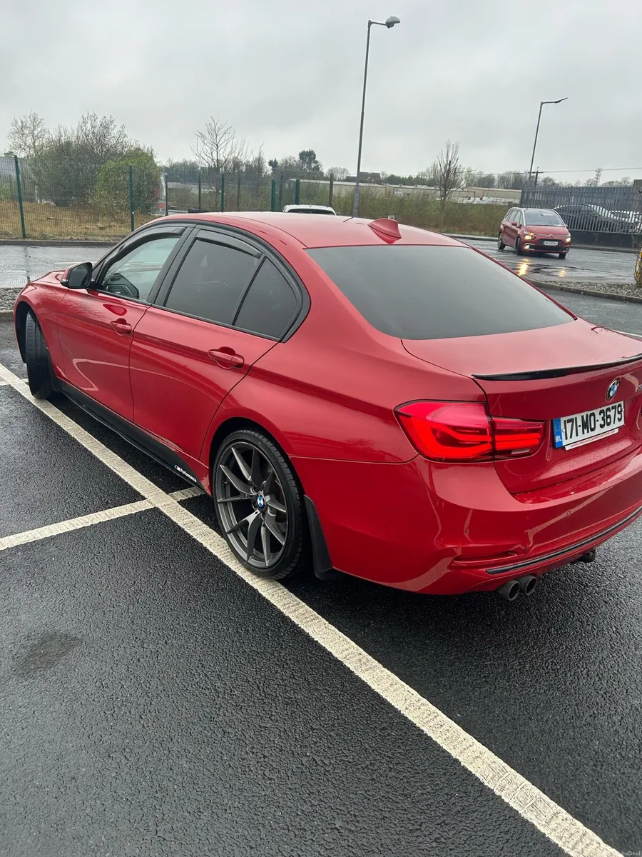 BMW 3 Series - Image 2