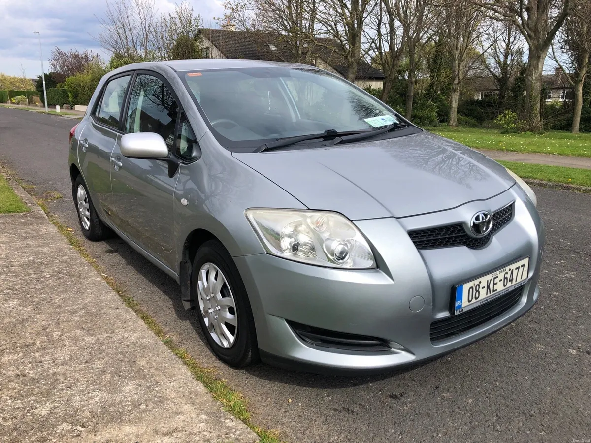 TOYOTA AURIS 1.4 PETROL - Image 1