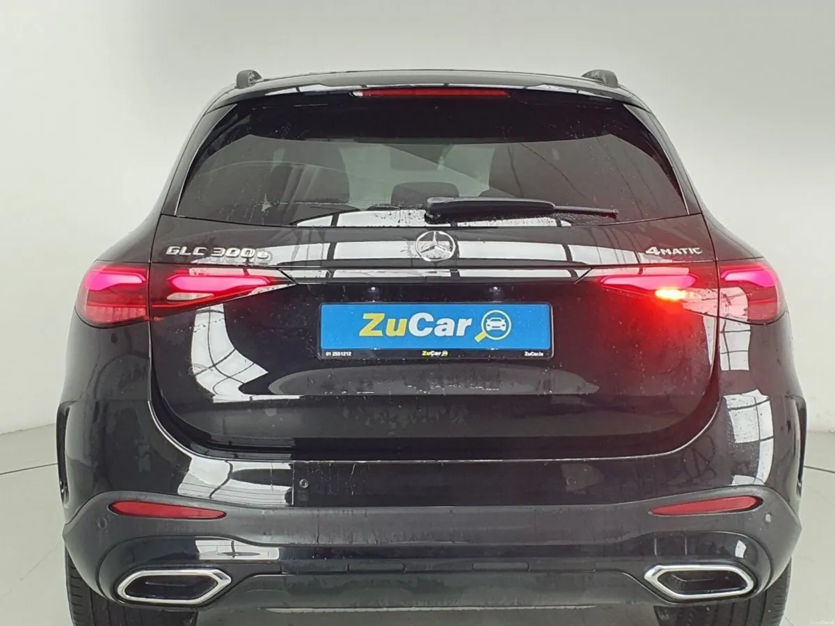 Mercedes-Benz GLC 300 Urban Edition 4 Matic Auto P - Image 4