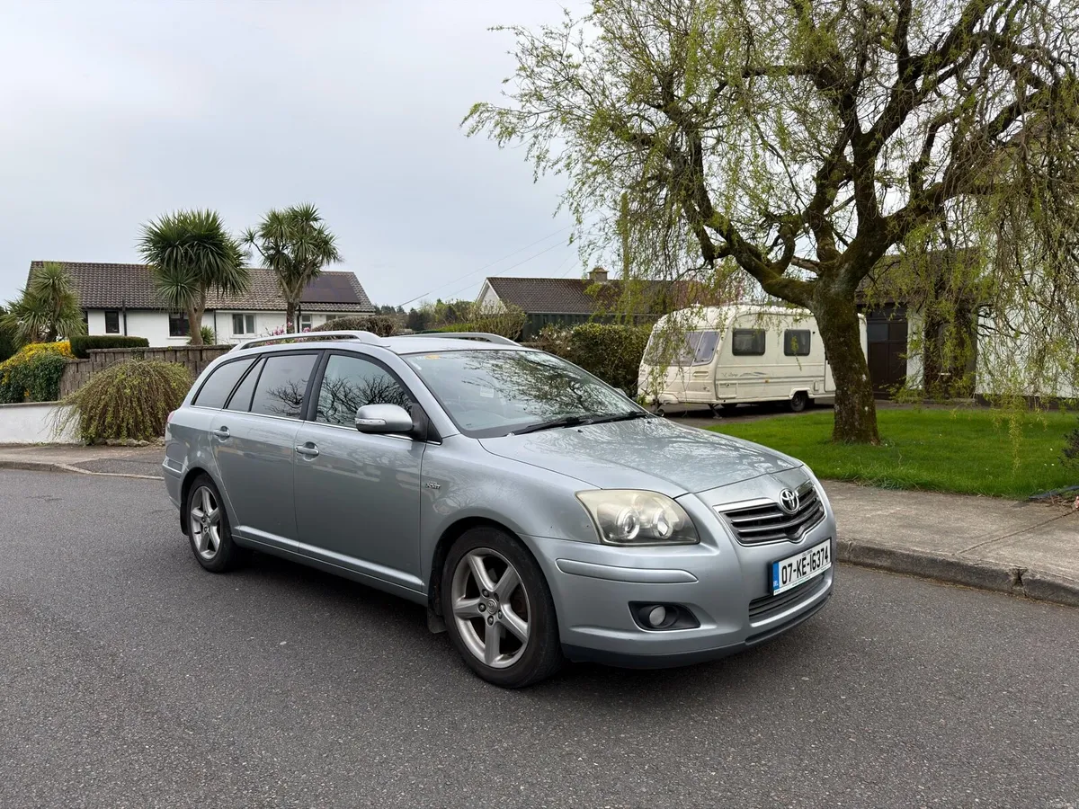 Toyota Avensis D4D NCT 01/27 Hight Spec - Image 2
