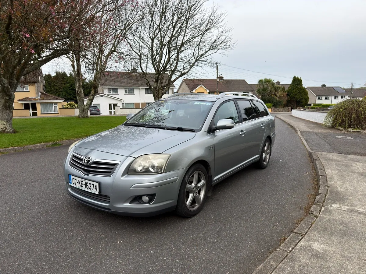 Toyota Avensis D4D NCT 01/27 Hight Spec - Image 3
