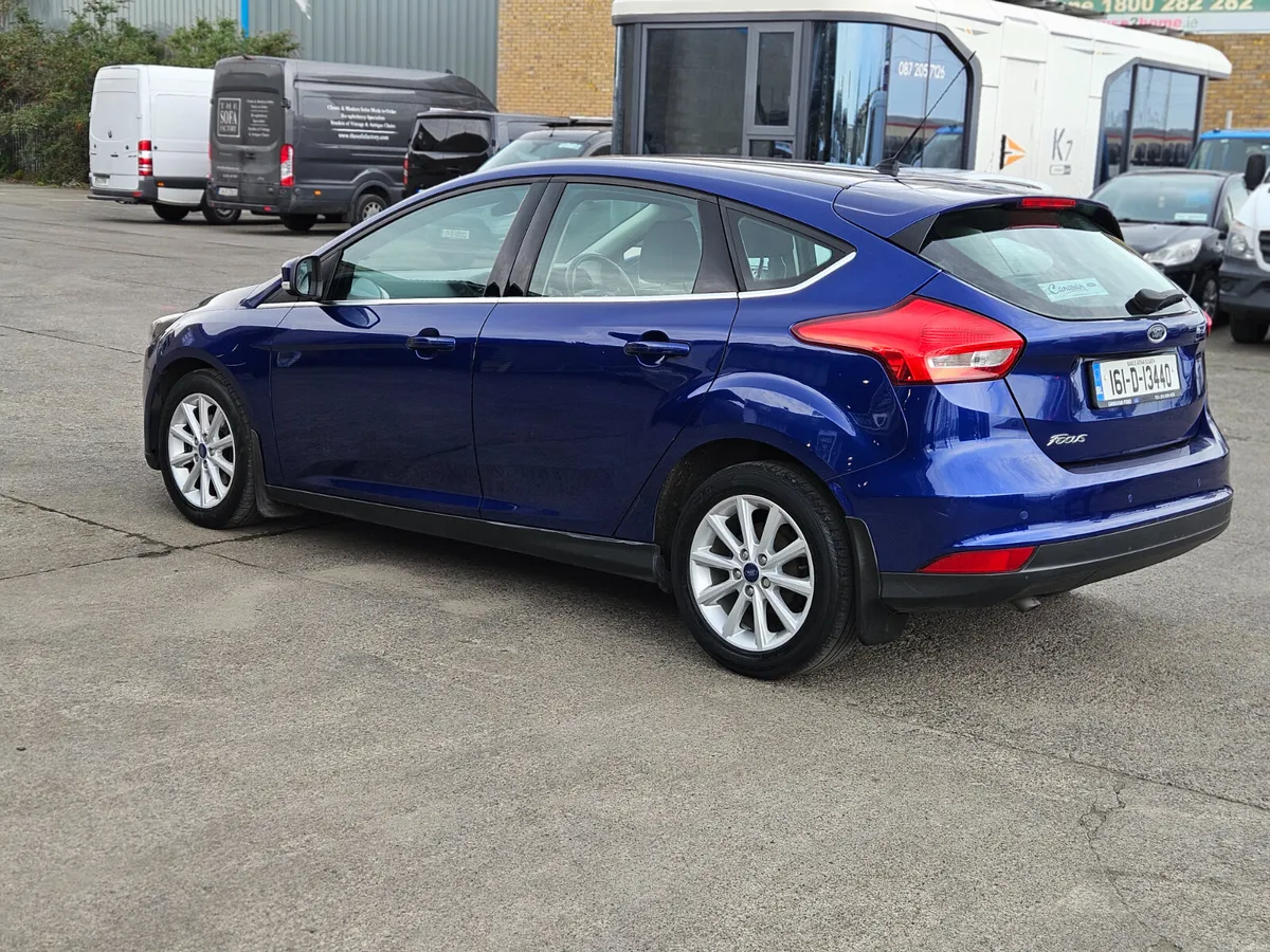 Ford Focus 1.5 TDCI Titanium - Image 4