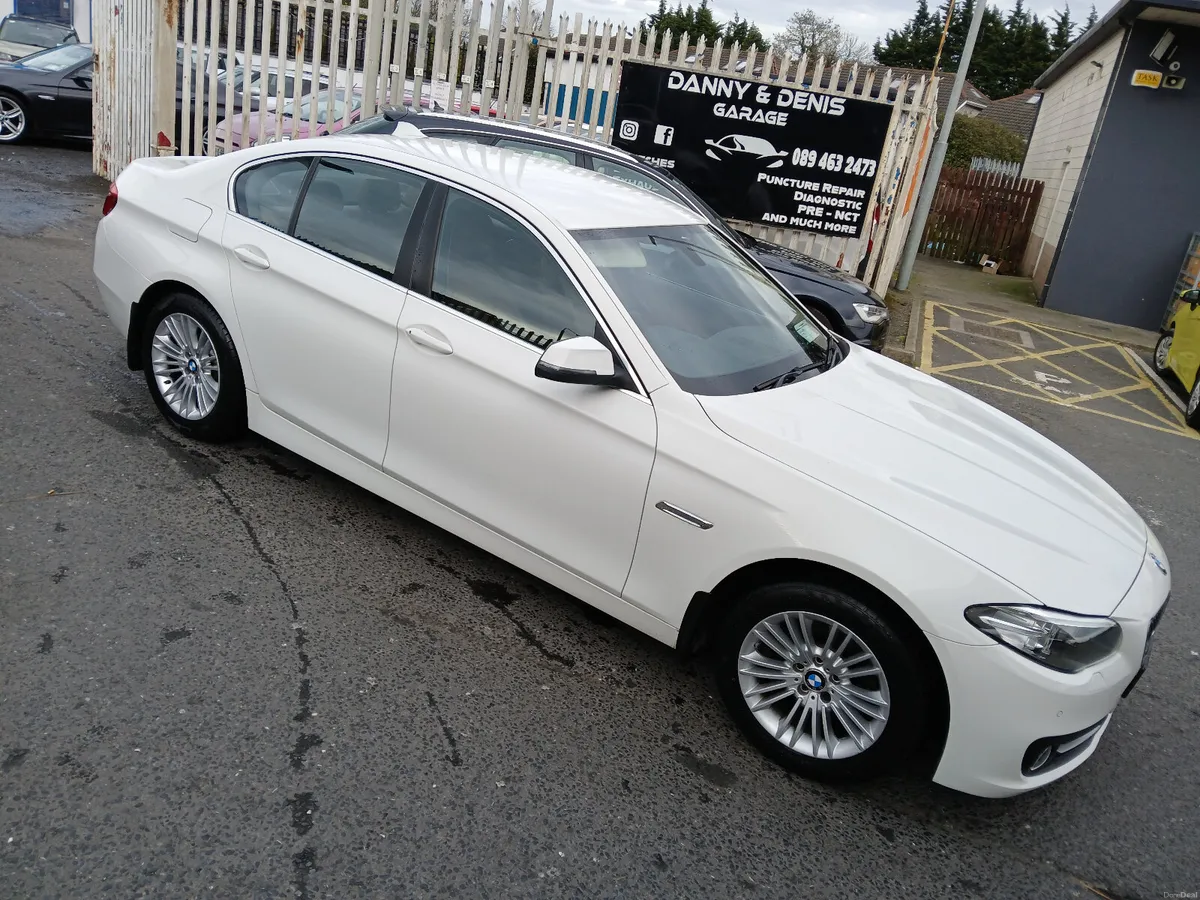 BMW 5-Series 2015 LOW MILEAGE GREAT CONDITION - Image 2