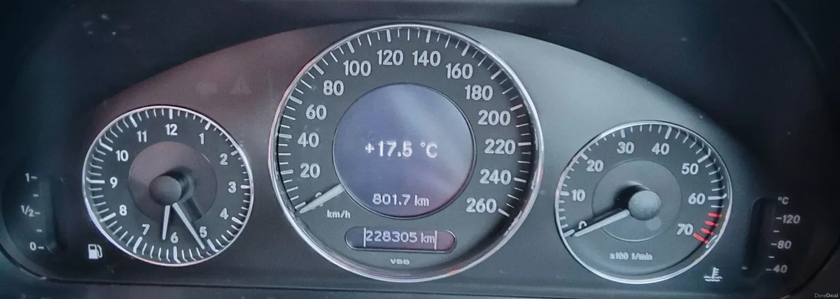 Mercedes-Benz E-Class 2007 - Image 3