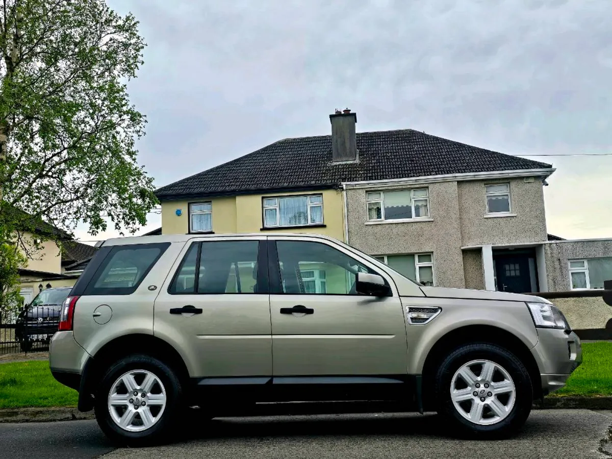 2011 land rover freelander tax & n.c.t - Image 2