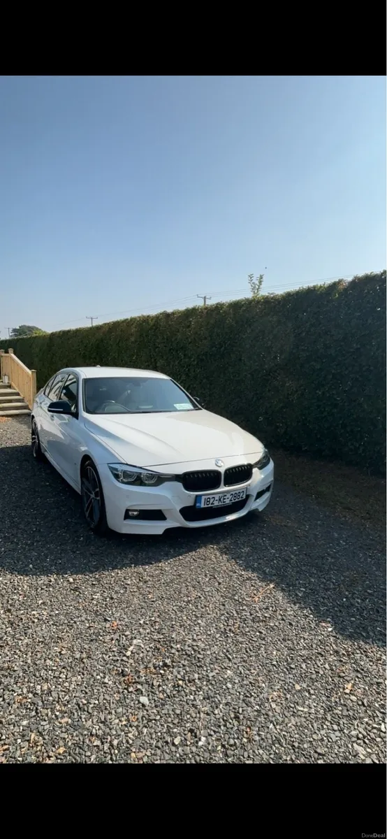 BMW 330e M Sport Shadow Edition - Image 1