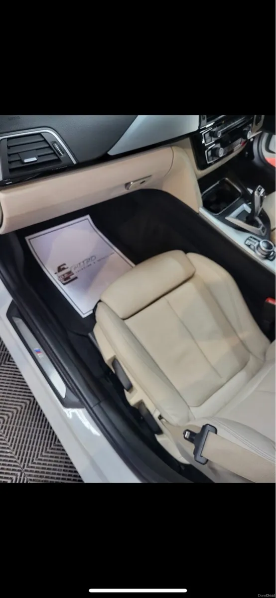 BMW 330e M Sport Shadow Edition - Image 4