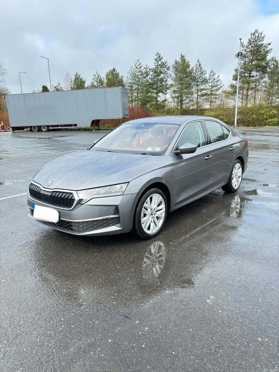 2025 SKODA OCTAVIA - Image 1
