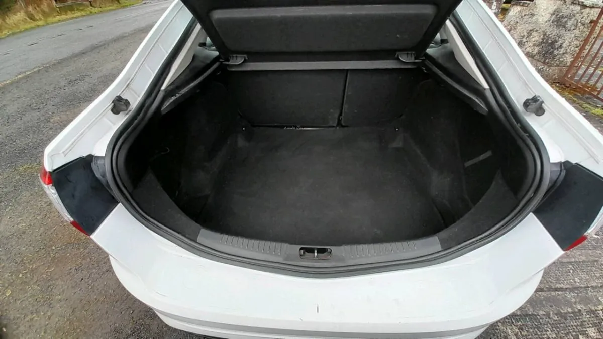 FORD MONDEO 1.6TDCI ZETEC ECO - Image 4