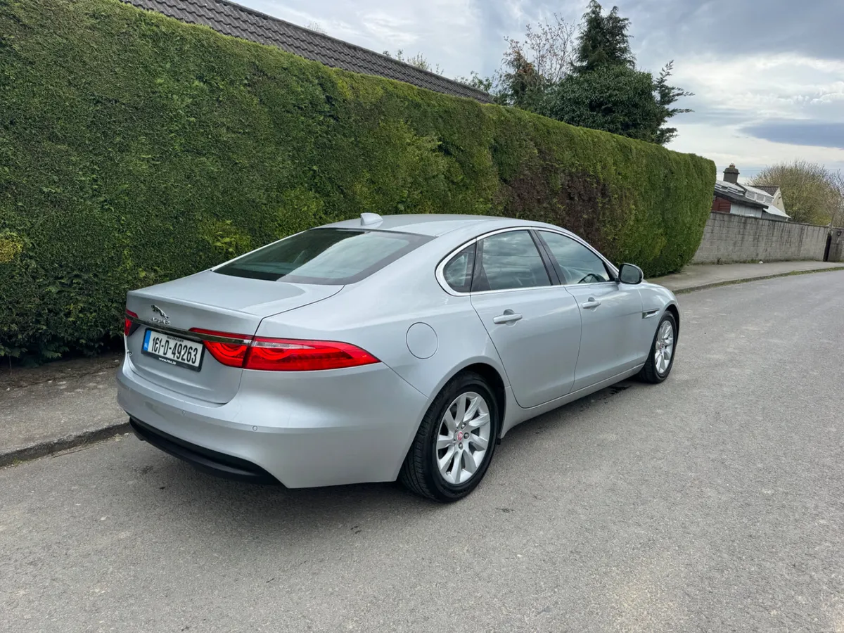 Jaguar XF prestige automatic low mileage - Image 2