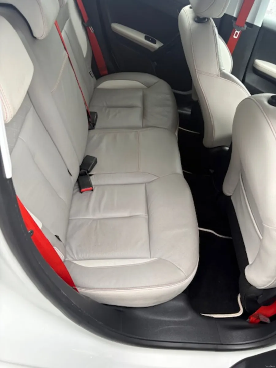 Peugeot 208 2014 Auto - Image 4