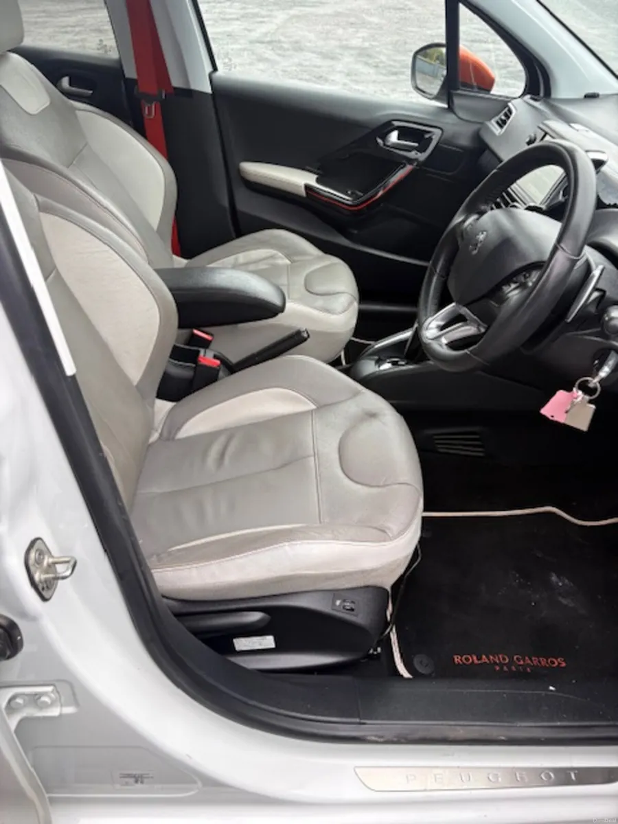 Peugeot 208 2014 Auto - Image 3