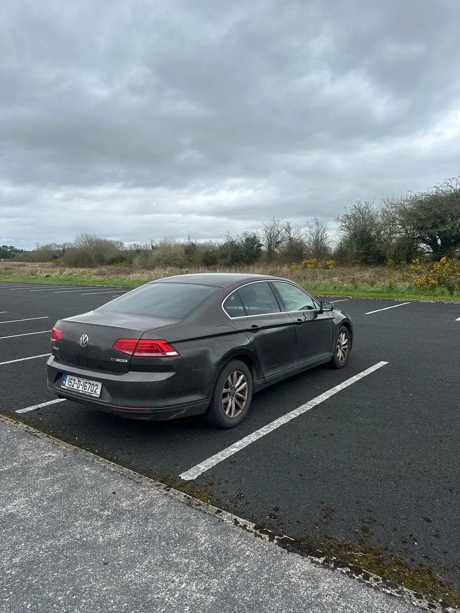 2015 Volkswagen Passat - Image 3