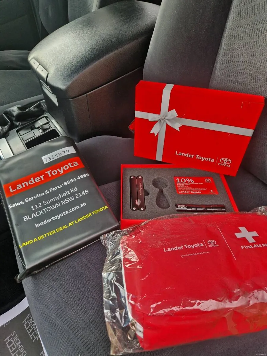 2015 Toyota Land Cruiser Prado GLX Auto 7 Seater | - Image 4