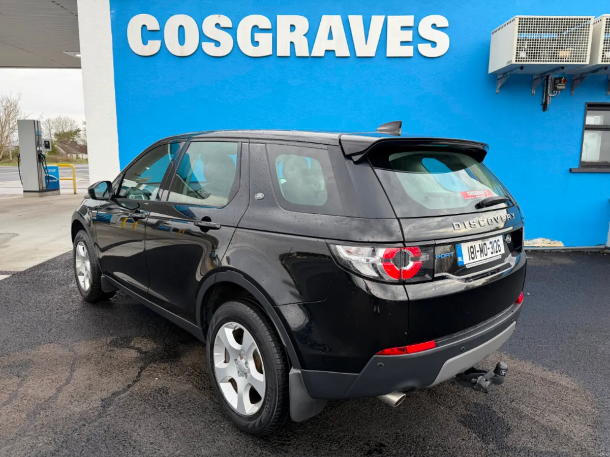 Land Rover Discovery Sport 2 0 ED4 SE TEC *HEATED - Image 4