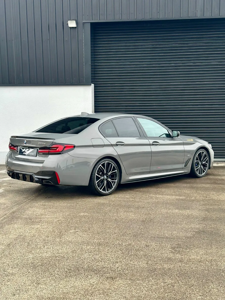 2021 BMW 520D MSPORT PRO MPERFORMANCE - Image 3