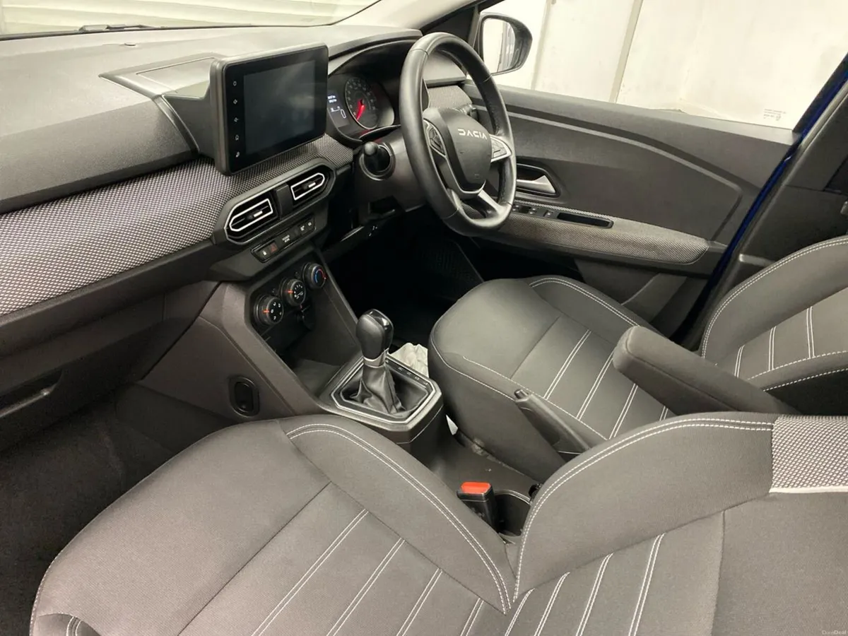 Dacia Sandero TCe 90 CVT Expression - Image 3